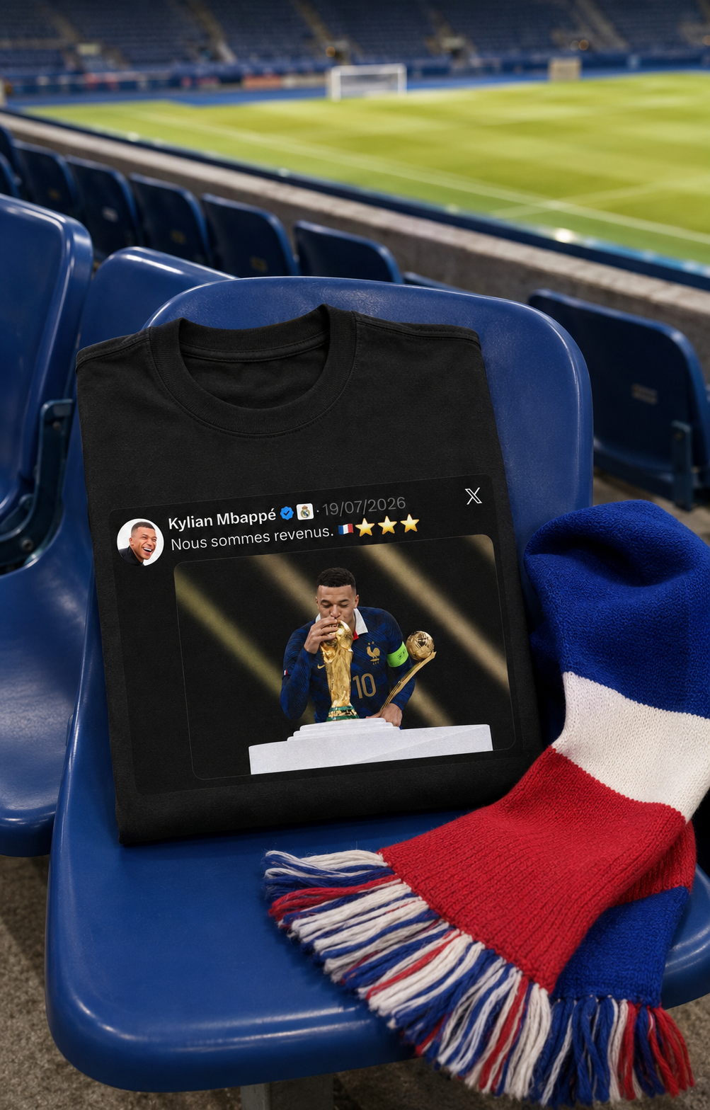 Nous sommes revenus. — T-shirt Édition Limité